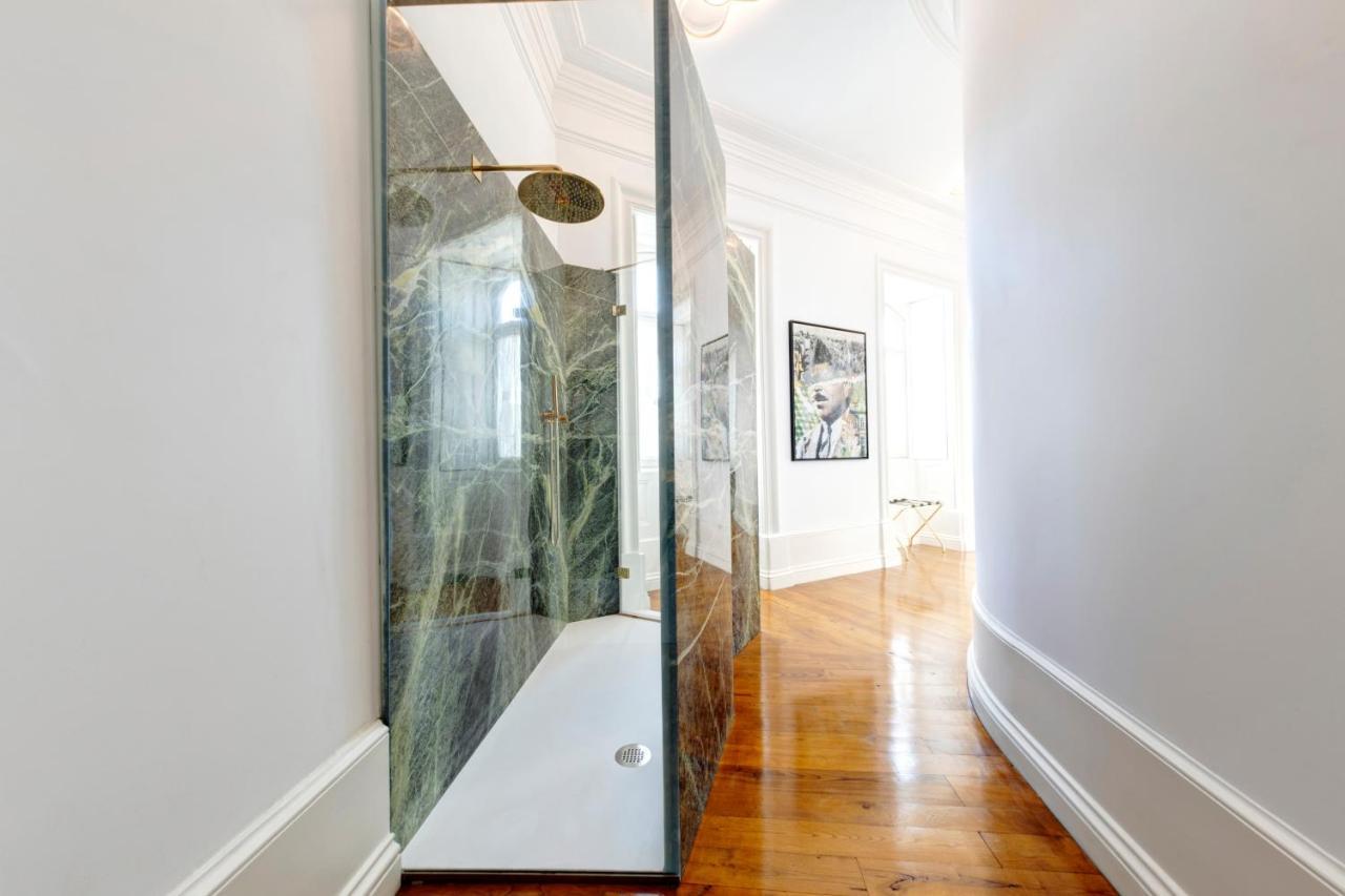 1877 Estrela Palace Aveiro Exterior foto A shower enclosure